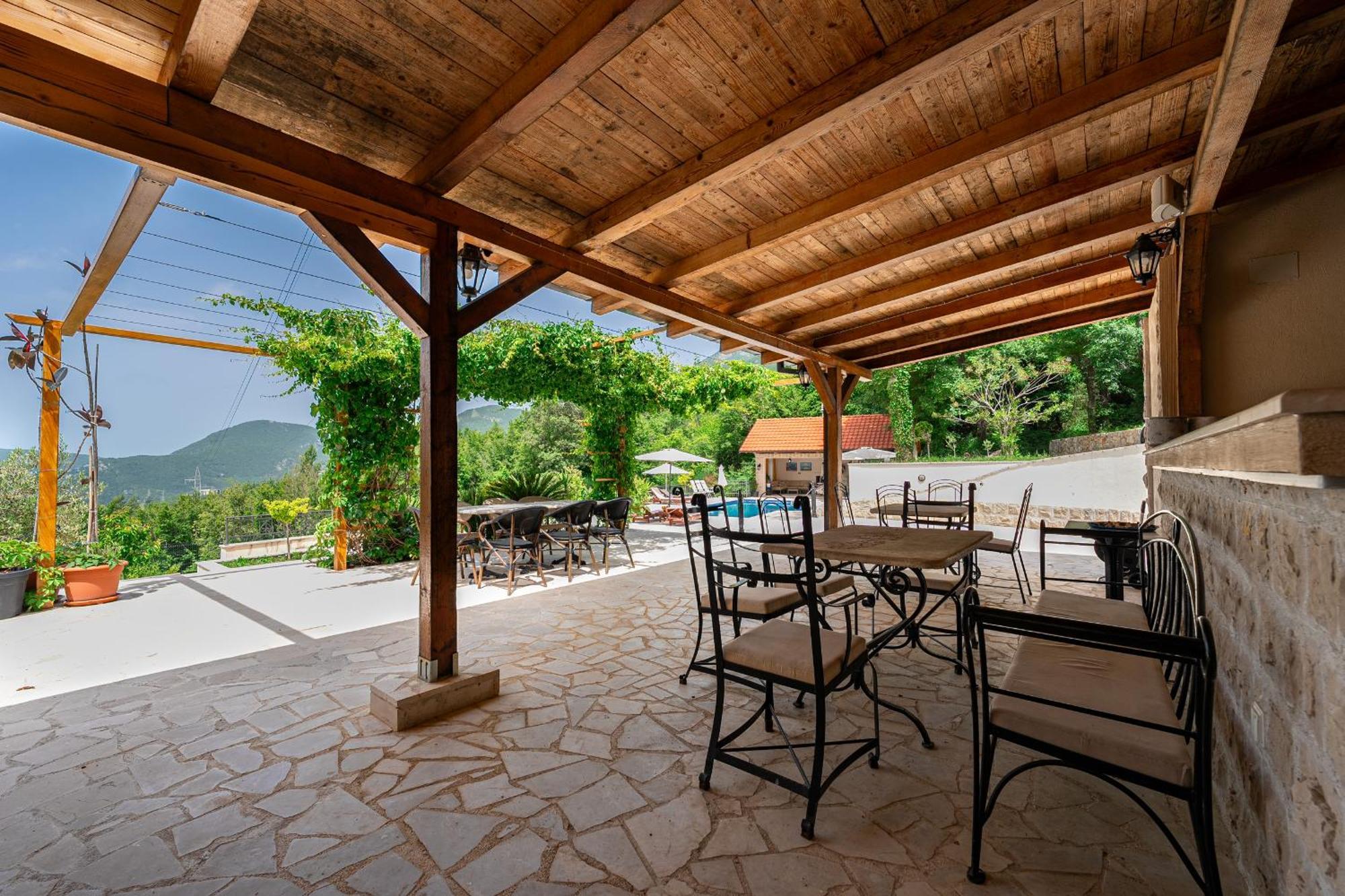 Sunset & Sunrise Villas In Stanisici-Two Villas With Common Pool ブドヴァ エクステリア 写真