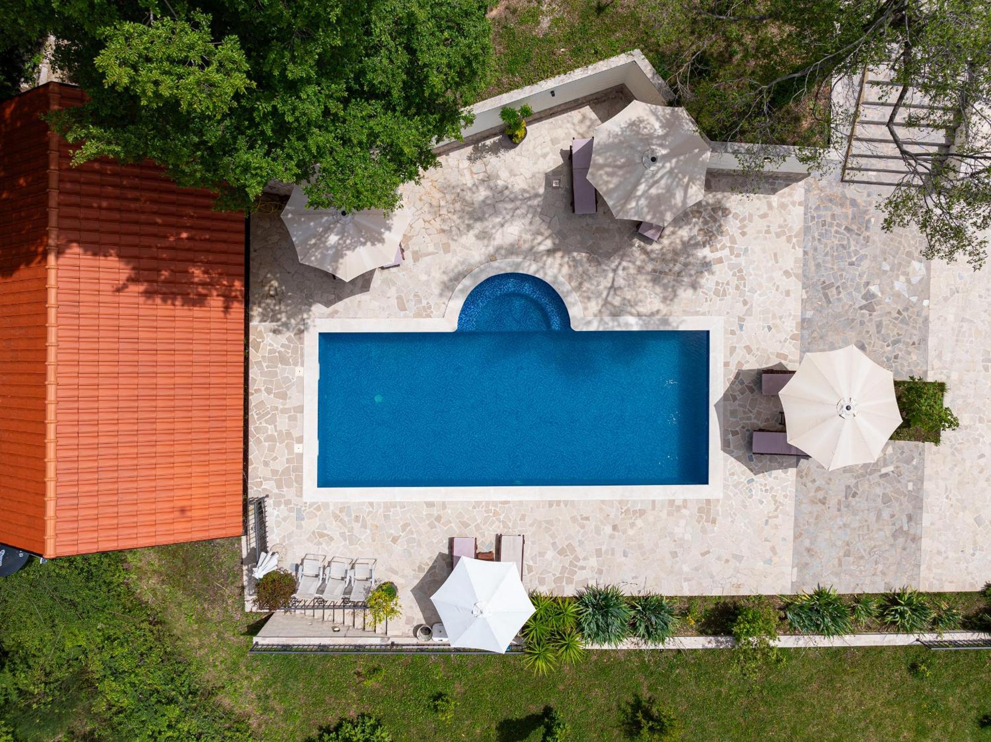 Sunset & Sunrise Villas In Stanisici-Two Villas With Common Pool ブドヴァ エクステリア 写真